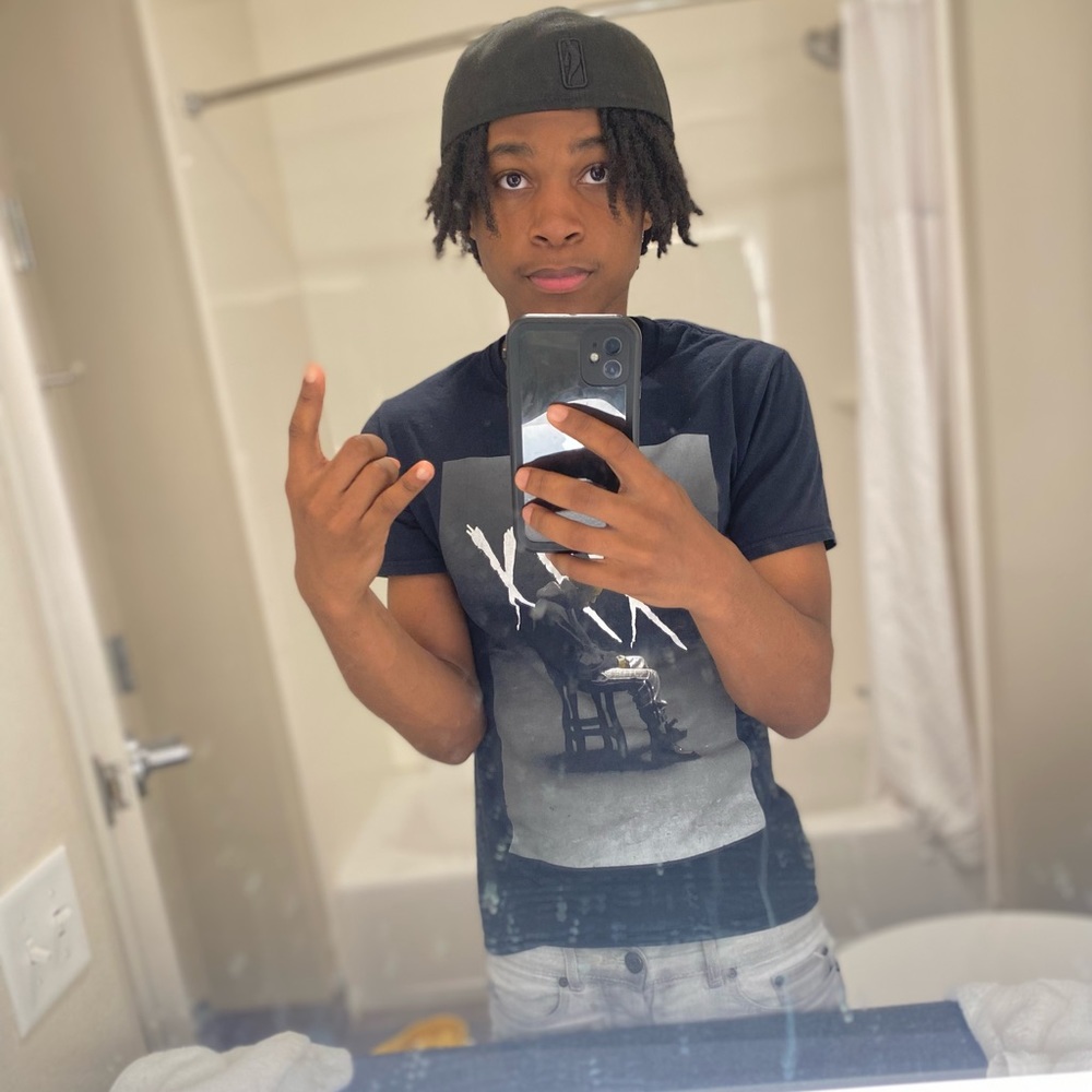Meet your Posher, Jamari